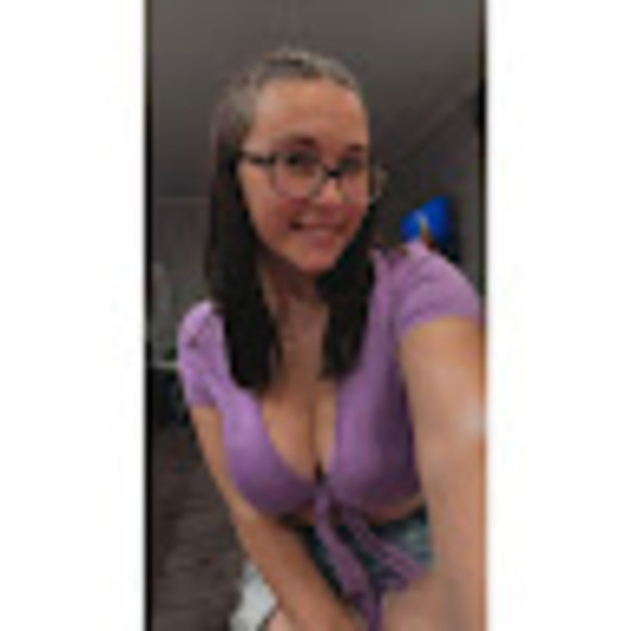 Meet your Posher, Katie - Picture 1 of 1